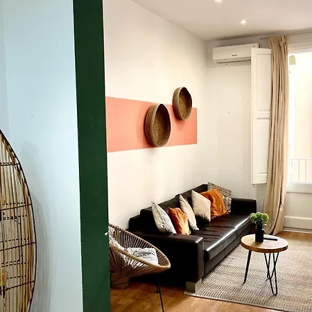 Centric 2 Bedroom Apartment With A Private Lovely Terrace Barcelona Exterior photo
