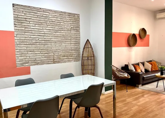 Centric 2 Bedroom Apartment With A Private Lovely Terrace