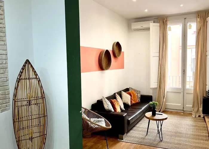 Centric 2 Bedroom Apartment With A Private Lovely Terrace