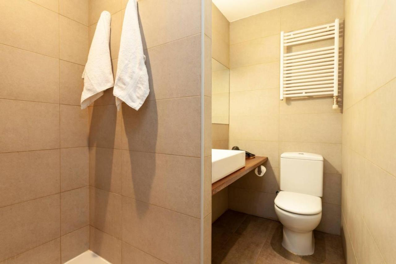 Centric 2 Bedroom With A Private Lovely Terrace Appartement Barcelona